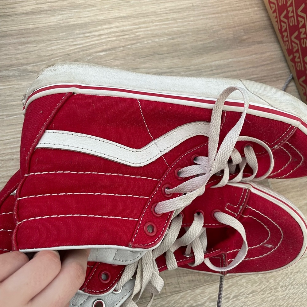 Vans (Red) - Picture 2 of 5